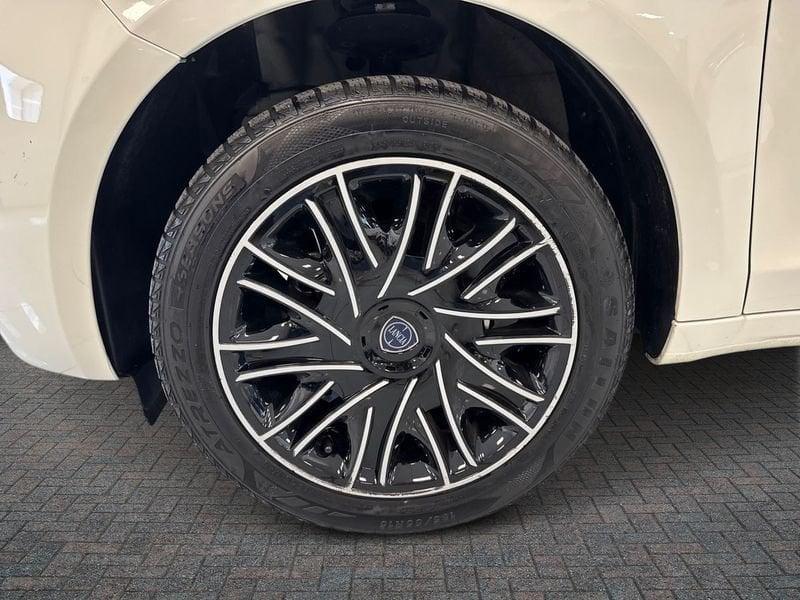 Lancia Ypsilon 1.0 FireFly 70cv S&S Hybrid GOLD