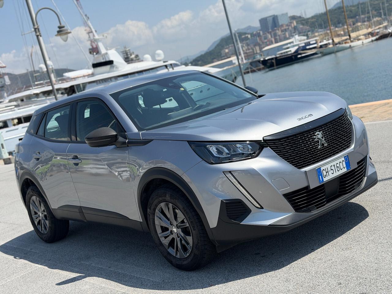 Peugeot 2008 BlueHDi 1.6 HDI 110 cv 2022 garanzia 12 mesi