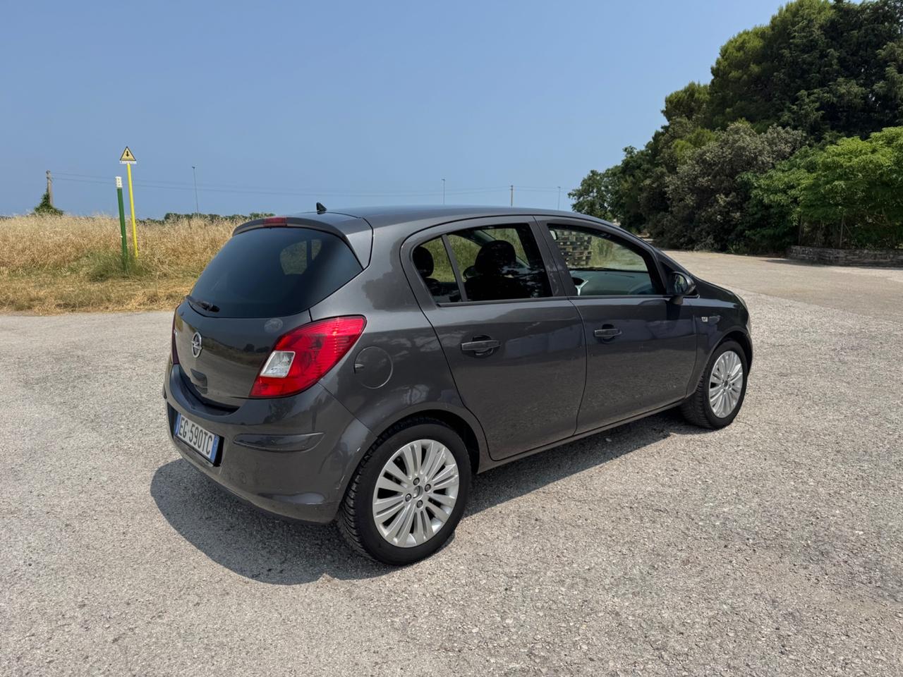 Opel Corsa 1.2 5 porte One