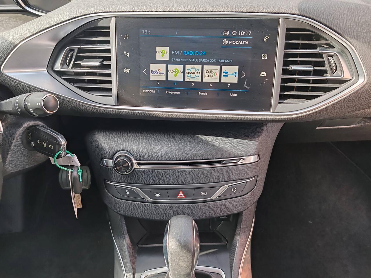 Peugeot 308 BlueHDi 120 S&S EAT6 SW Allure