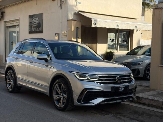 VOLKSWAGEN Tiguan 2.0TDI 150 DSG R-Line *69000KM*