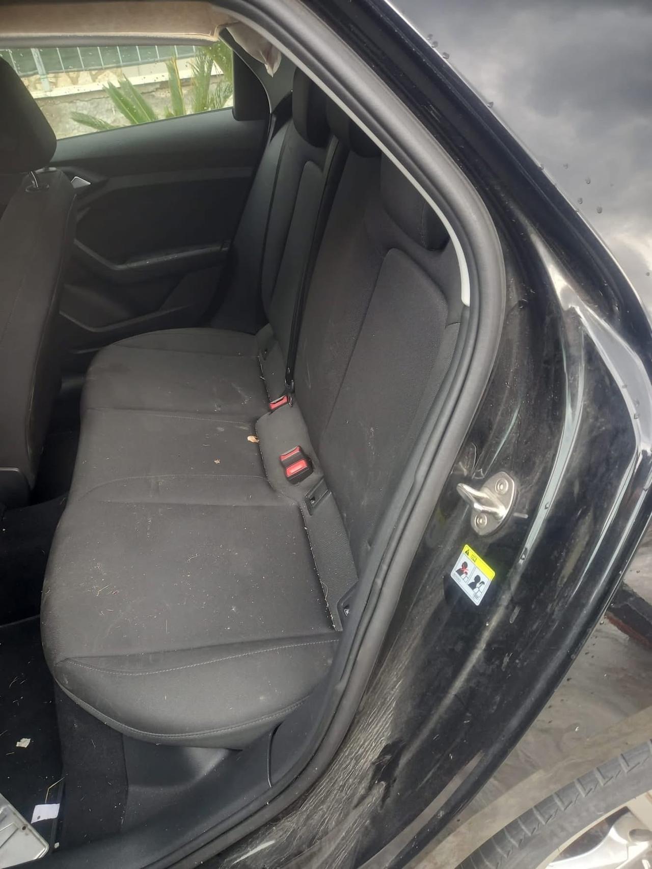 Audi A1 sinistrata incidentata