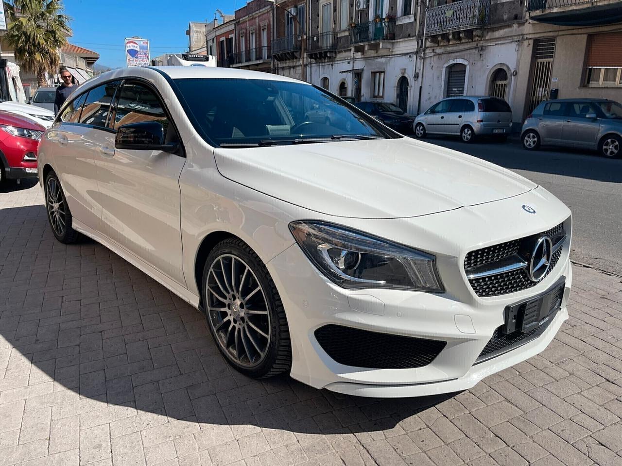 Mercedes-benz CLA200 d S.brake Premium AMG interno/esterno