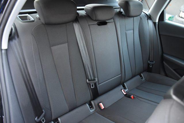 AUDI A4 Avant 30 TDI/136 CV S tronic Business