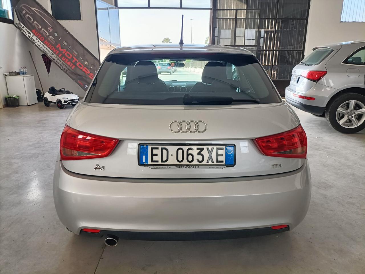 Audi A1 1.6 TDI 105 CV Attraction 07/2011