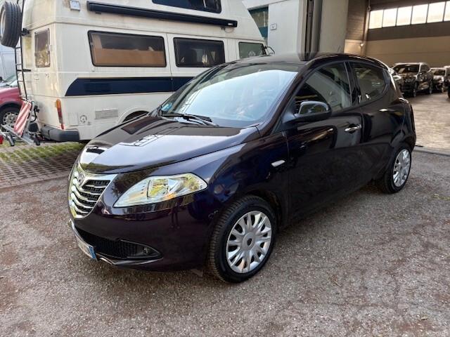 Lancia Ypsilon 1.2 69 CV 5 porte S&S Gold