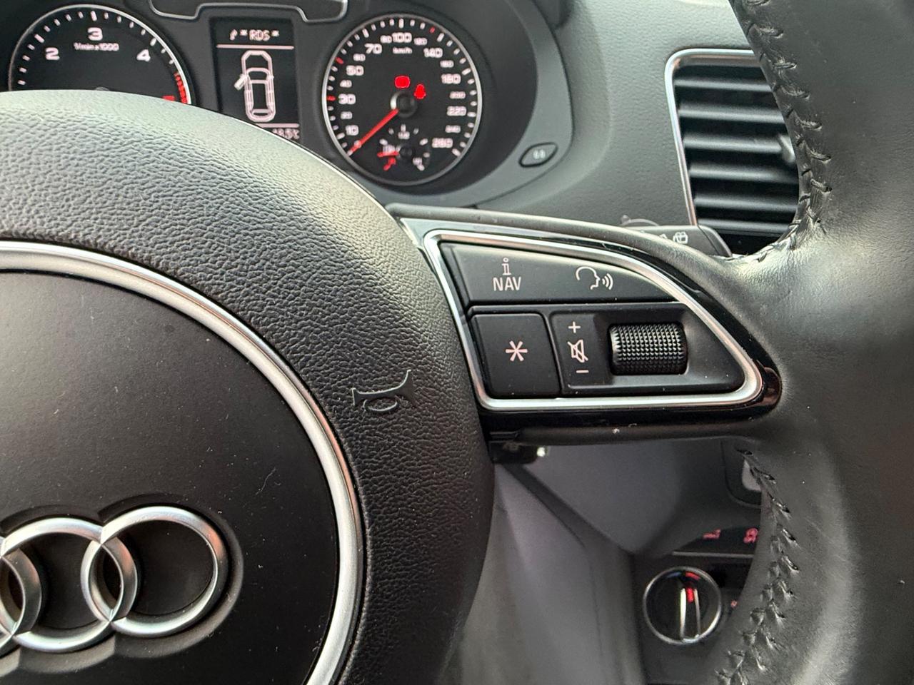 Audi Q3 2.0 TDI 150 CV Sport FULL