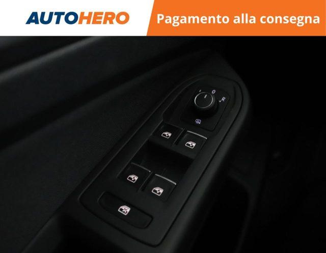 VOLKSWAGEN Golf 1.5 eTSI 150 CV EVO ACT DSG R-Line