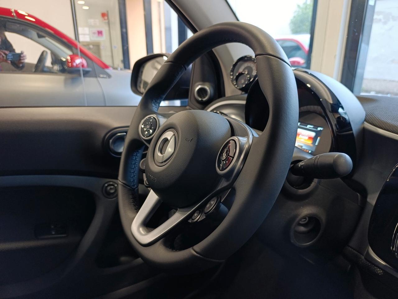 Smart ForTwo 70 1.0 cabrio Passion Tailor Made km 21.499 Perfetta