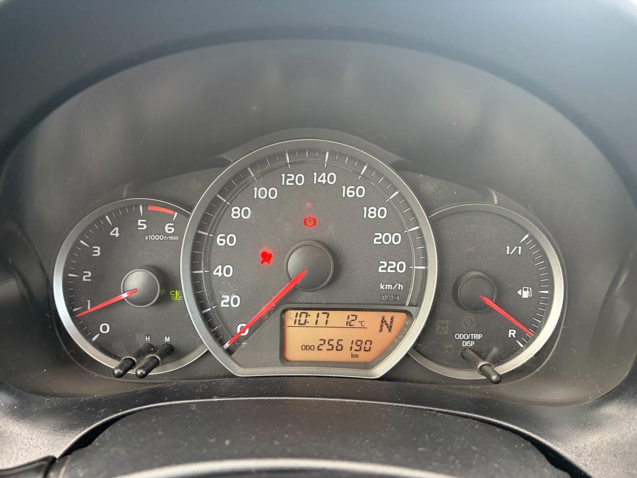 TOYOTA YARIS 1.4 D4D 90CV ANNO 2012 AUTOMATICA