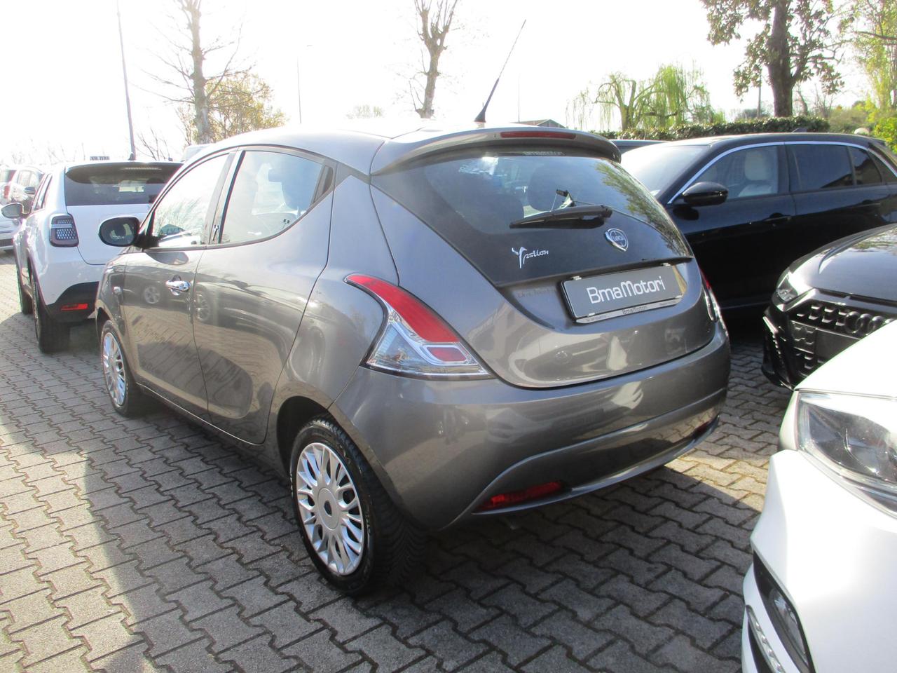 Lancia Ypsilon 5 Porte Ypsilon 1.2 Gold 69cv my16 OK NEOPAT./Bluetooth