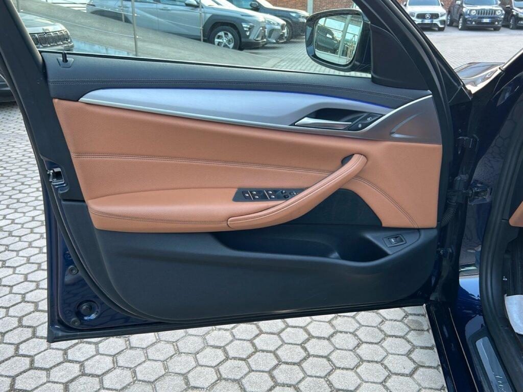 BMW Serie 5 Touring 520 d Mild Hybrid 48V Luxury xDrive Steptronic