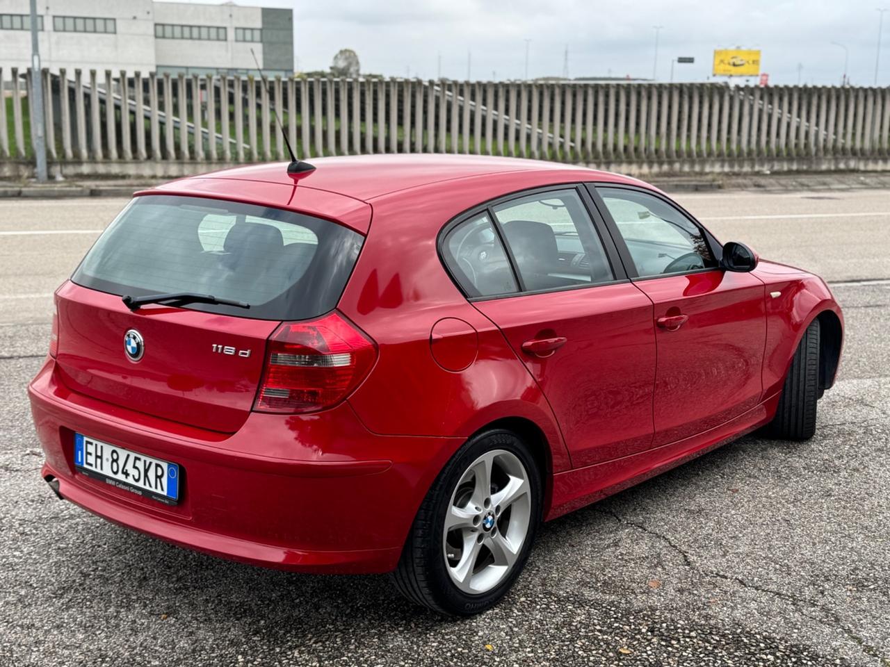 Bmw 118d 5P. Futura 143cv Euro 5