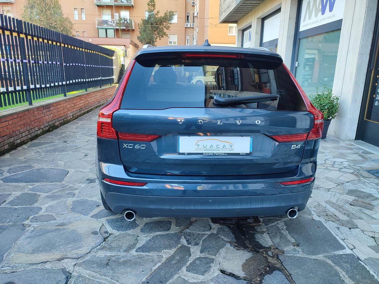 Volvo XC 60 2.0 B4 MHEV Momentum Pro #7446