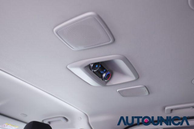 FORD Tourneo Custom 320 2.0 ECOBLUE 170CV AUTOMATICA PL TITANIUM