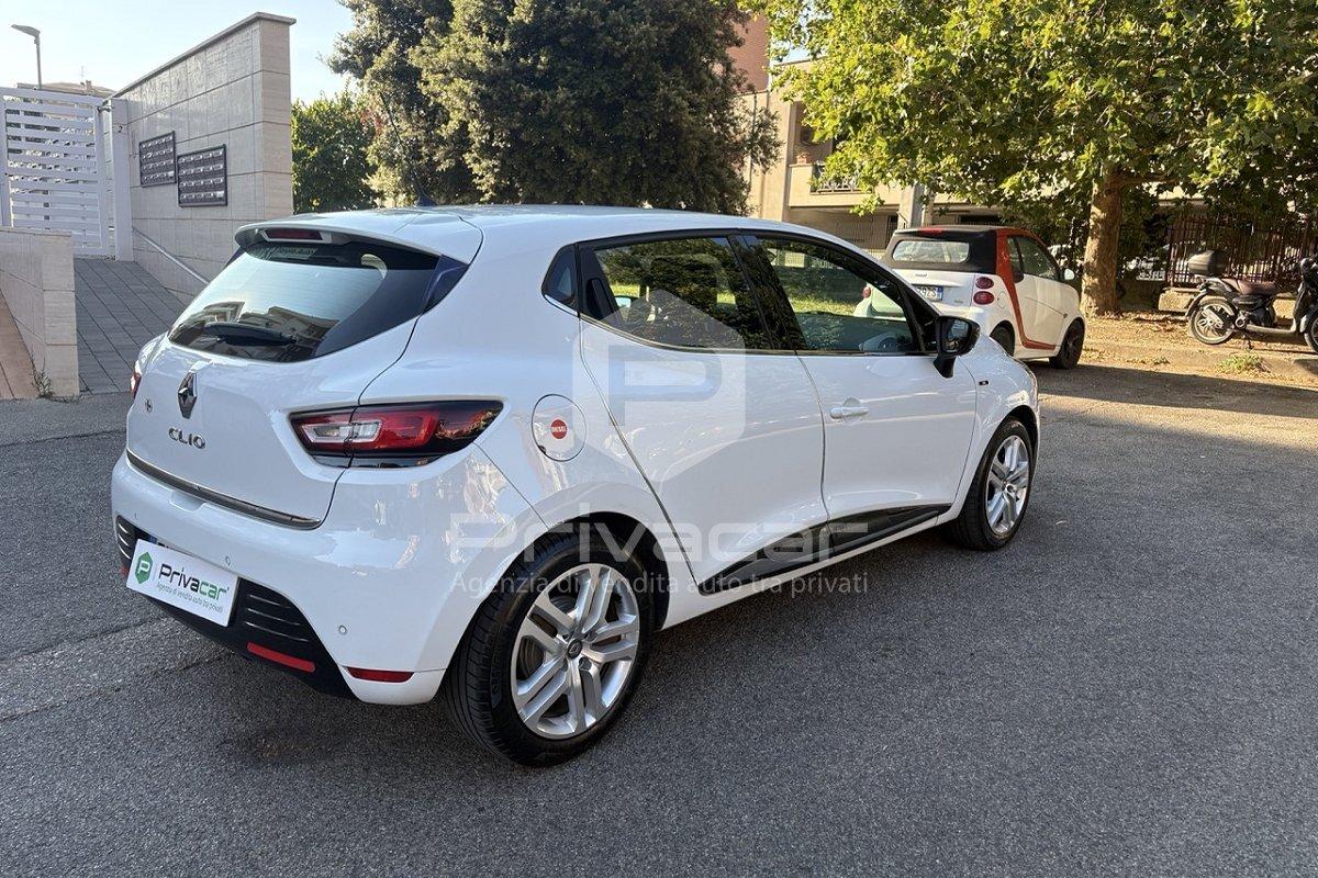 RENAULT Clio dCi 8V 75 CV 5 porte Moschino Zen