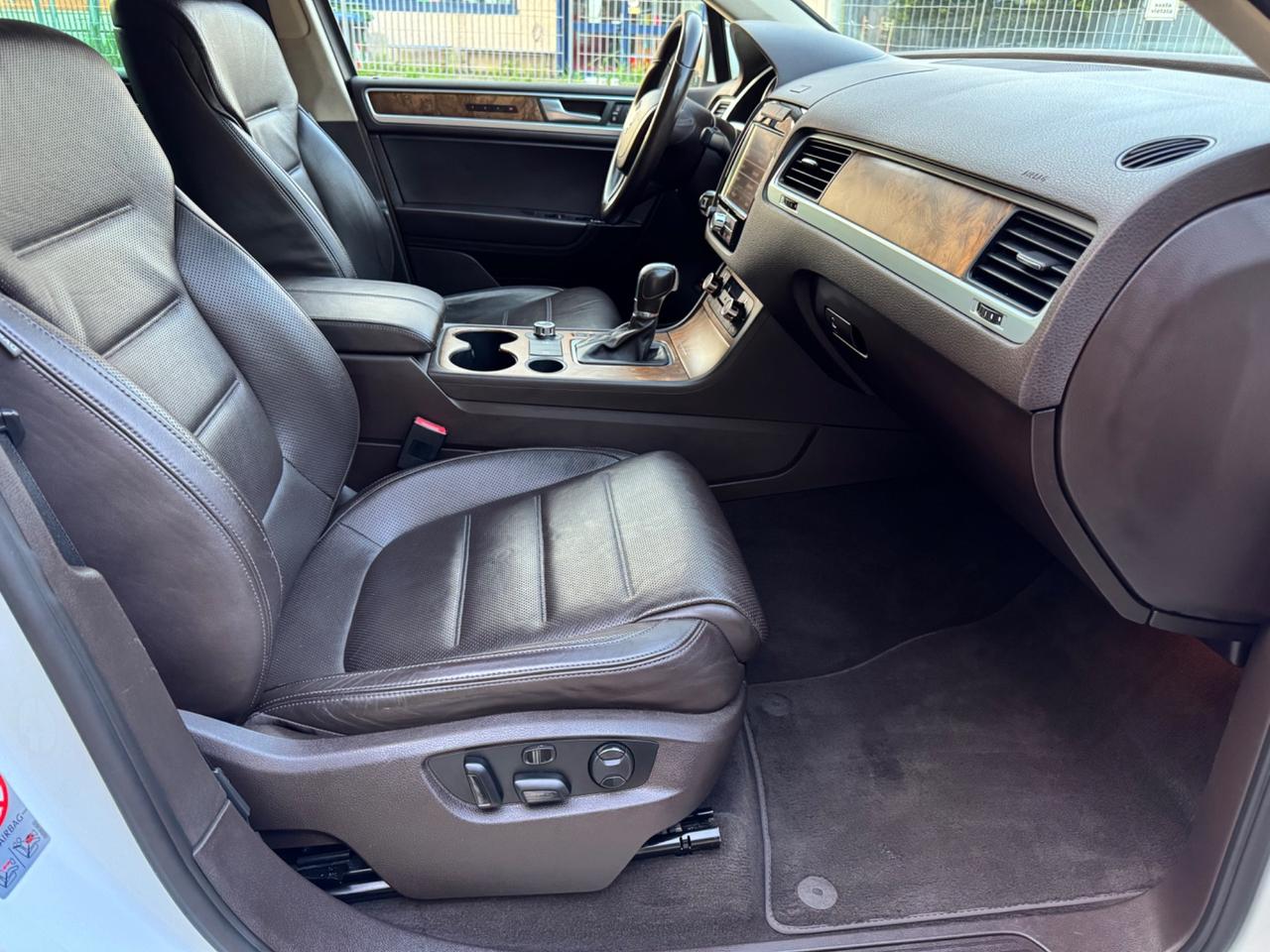 Volkswagen Touareg 3.0 TDI v6 245CV