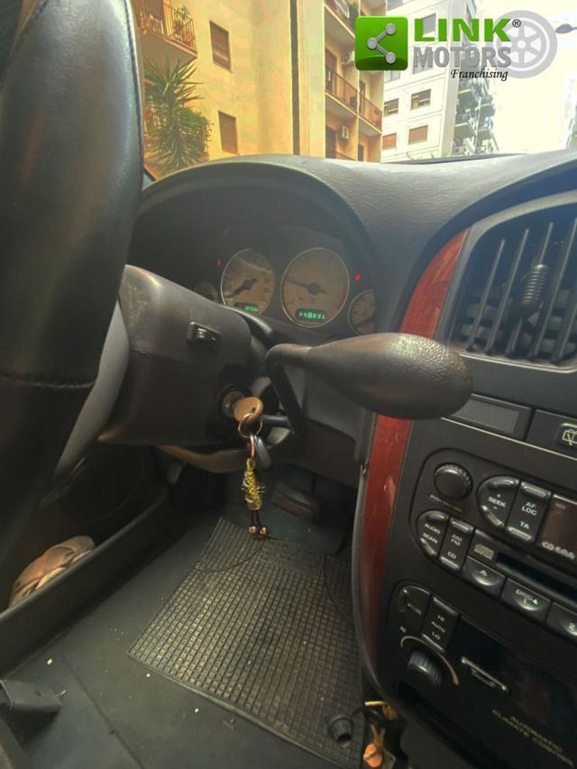 CHRYSLER Voyager 2.8 CRD cat Limited Auto