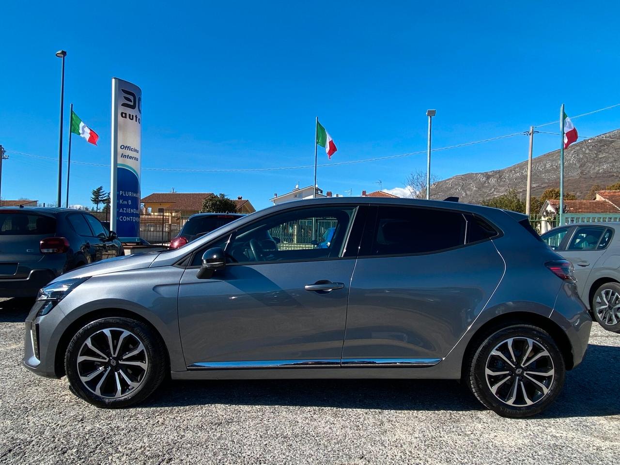 Renault Clio TCe 90 CV 5 porte Techno NAVI ''AZIENDALE''