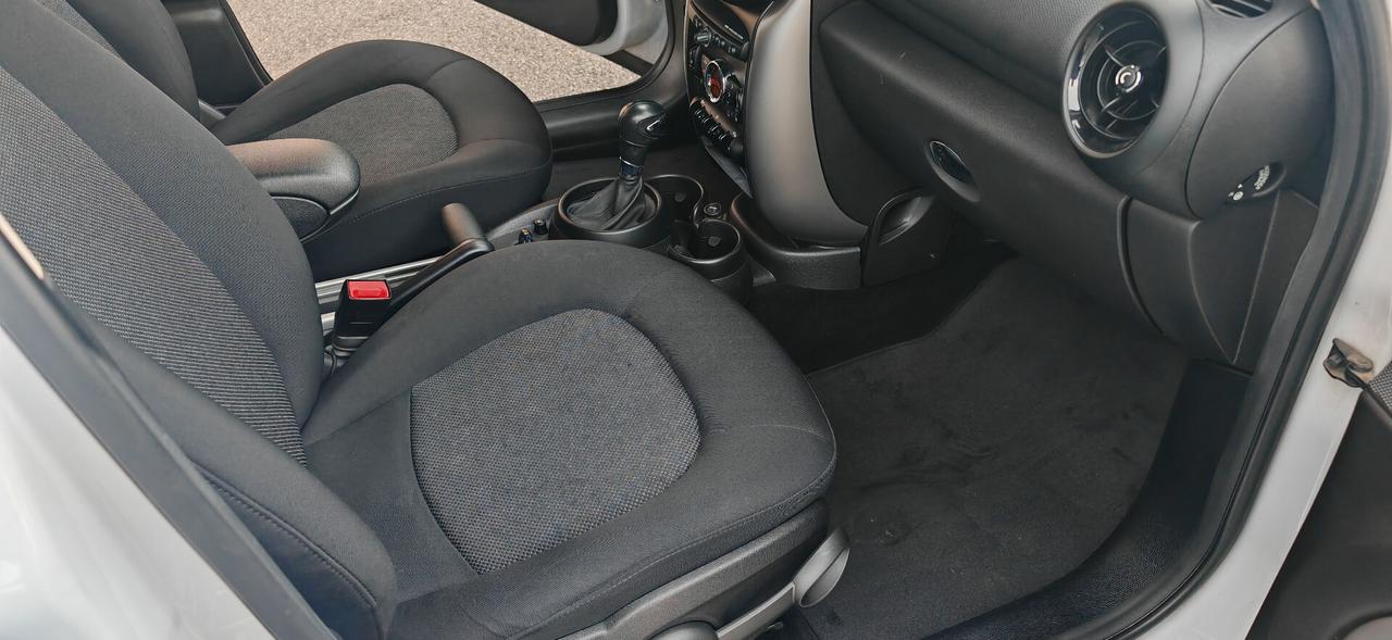 Mini Cooper D Countryman 2.0 Business Automatica