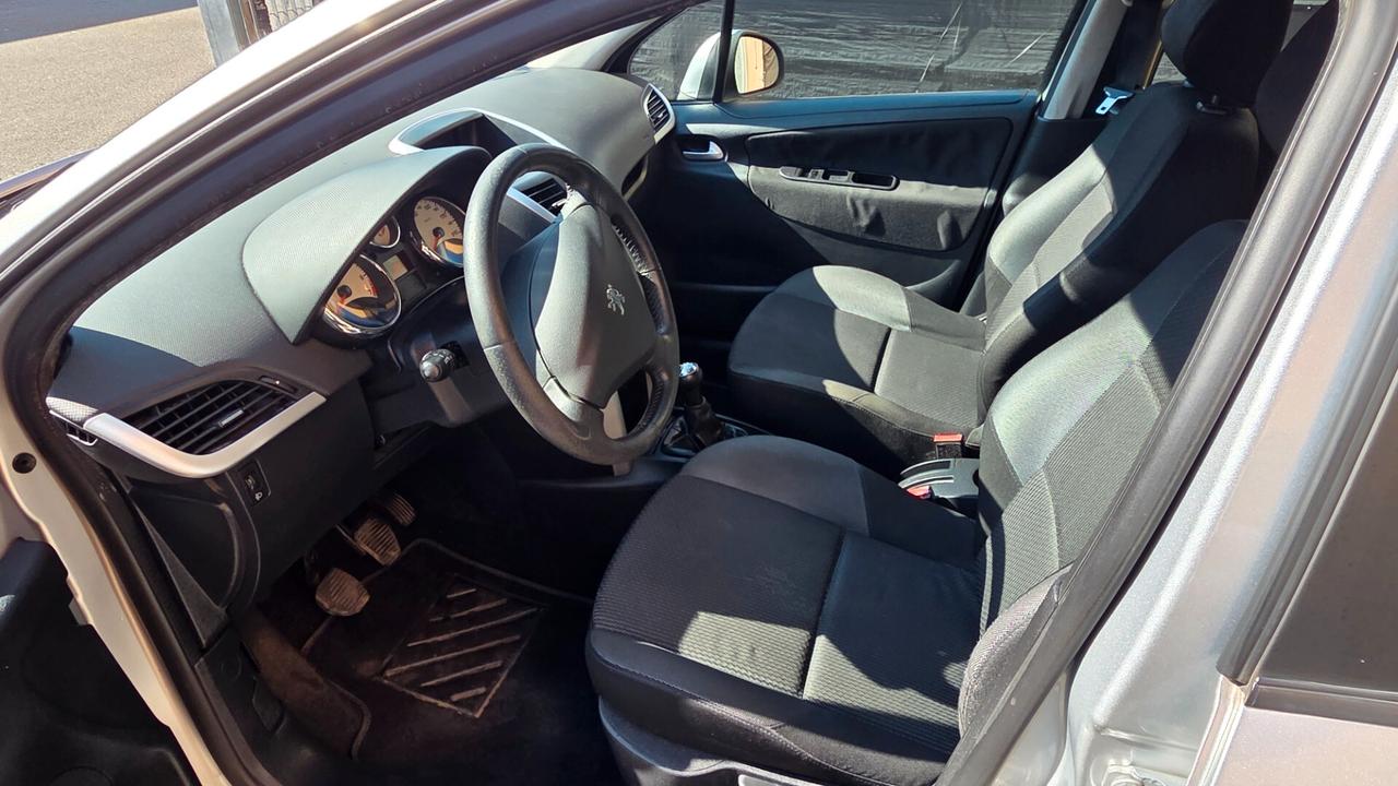 Peugeot 207 1.4 VTi 95CV 5p. neo patentati unico proprietario