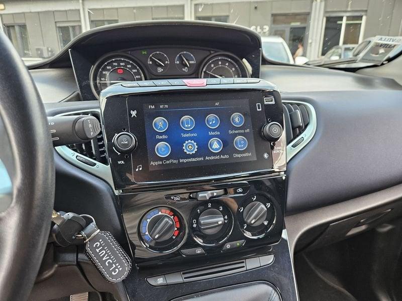 Lancia Ypsilon 1.0 FireFly 70cv Hybrid