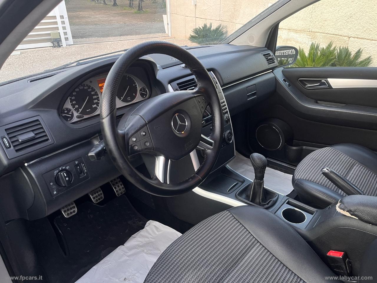 MERCEDES-BENZ B 200 CDI Sport