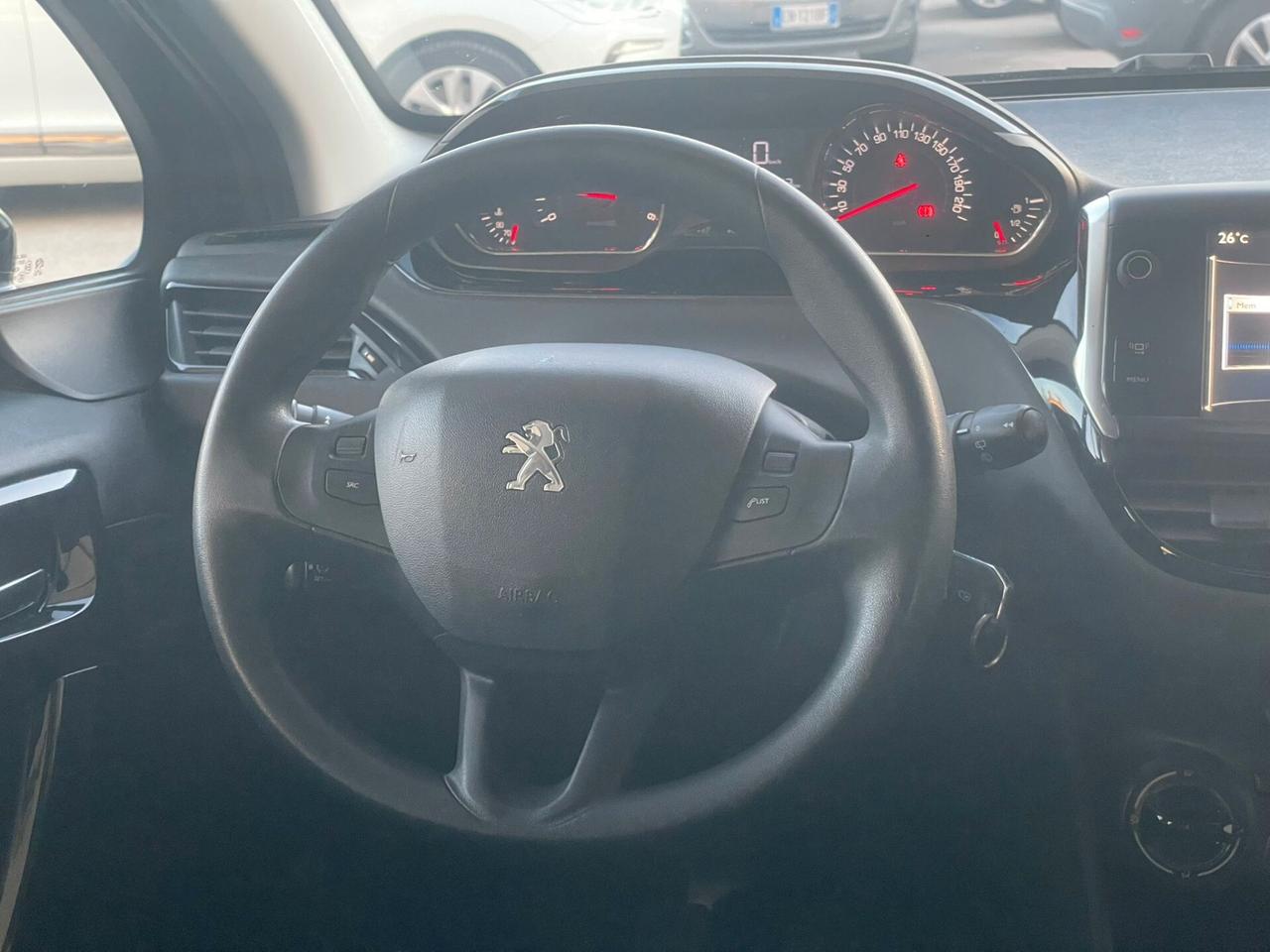 Peugeot 208 1.4 HDi 68 CV 5 porte Allure