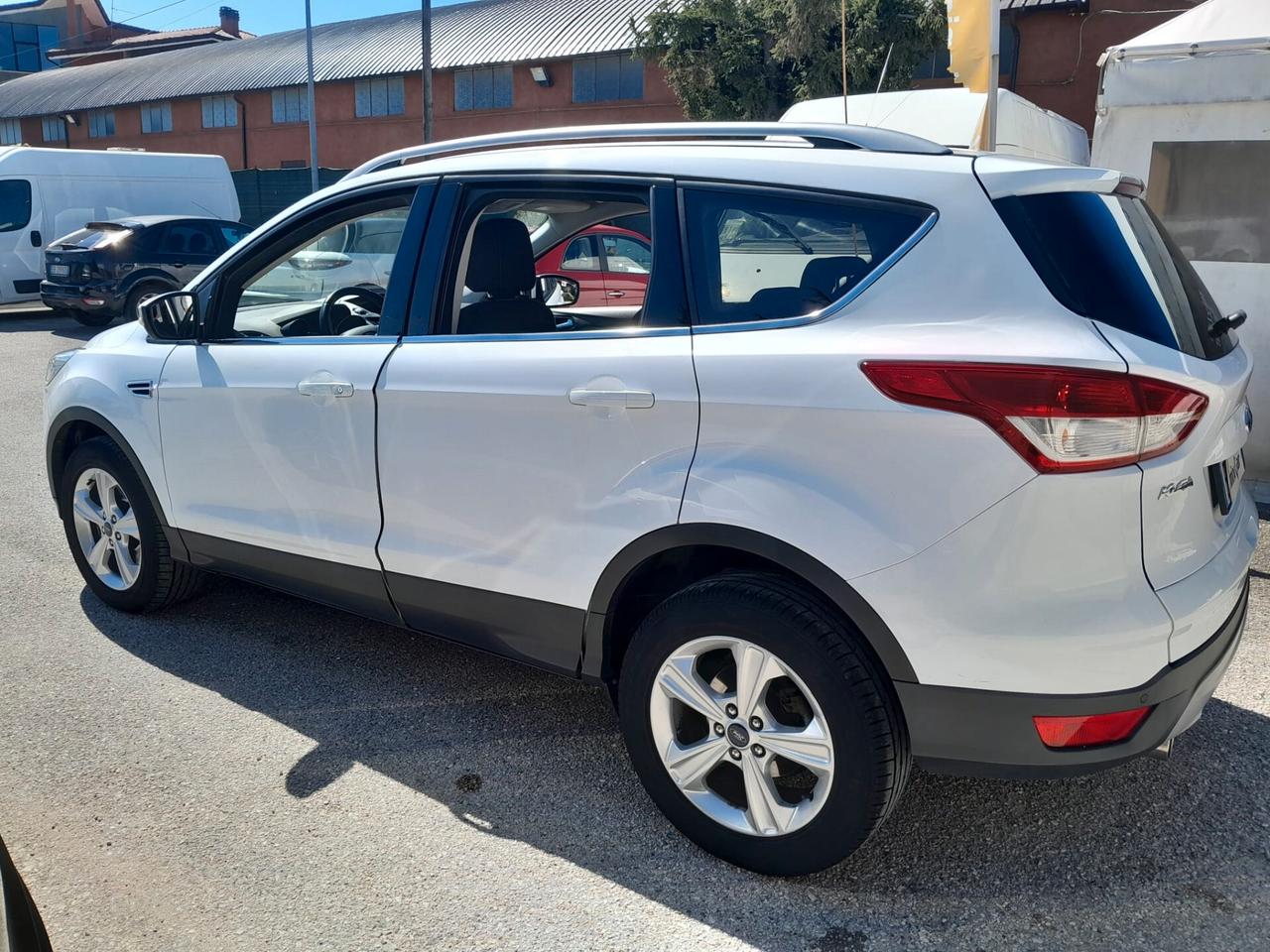 Ford Kuga 2.0 TDCI 120 CV S&S 2WD Titanium