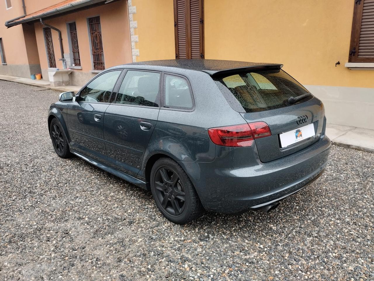 Audi A3 1.6 TDI 105 CV CR Attraction