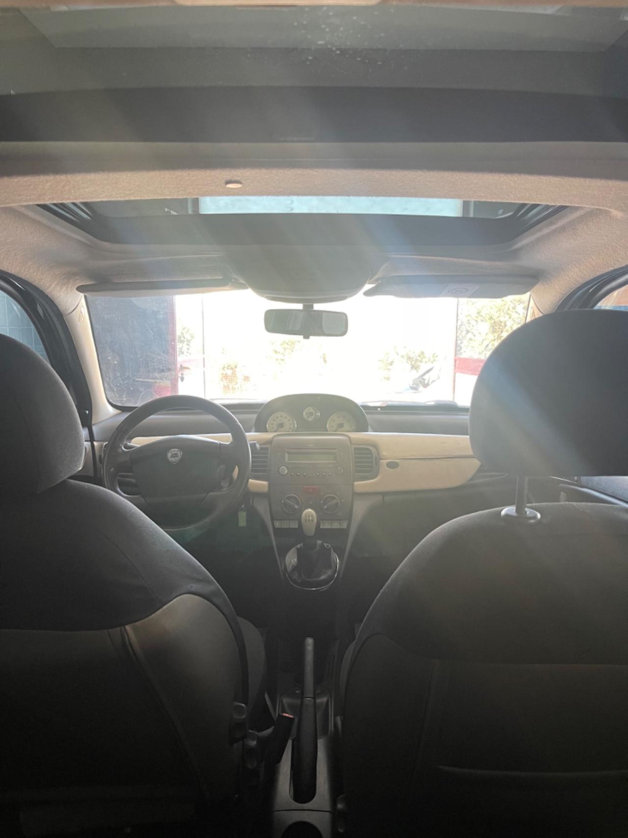 Lancia Ypsilon 1.3 Multijet 16V Platino