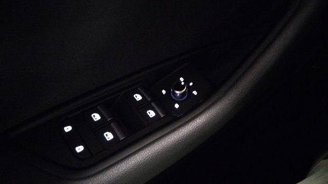 AUDI A4 Avant 30 TDI S tronic S line edition