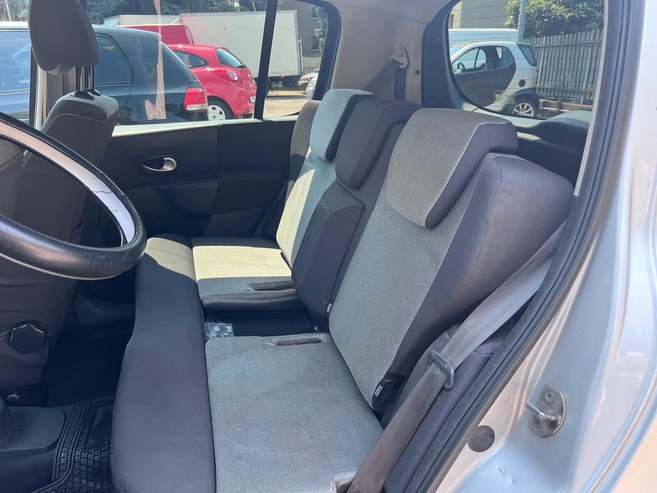 Renault Modus Grand 1.2 16V Dynamique - 2009