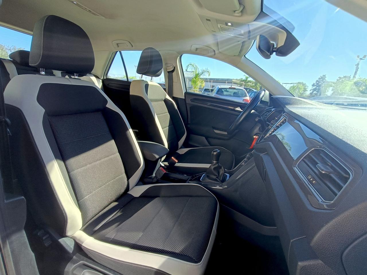 Volkswagen T-Roc 1.6 TDI SCR Advanced BlueMotion Technology - 2020