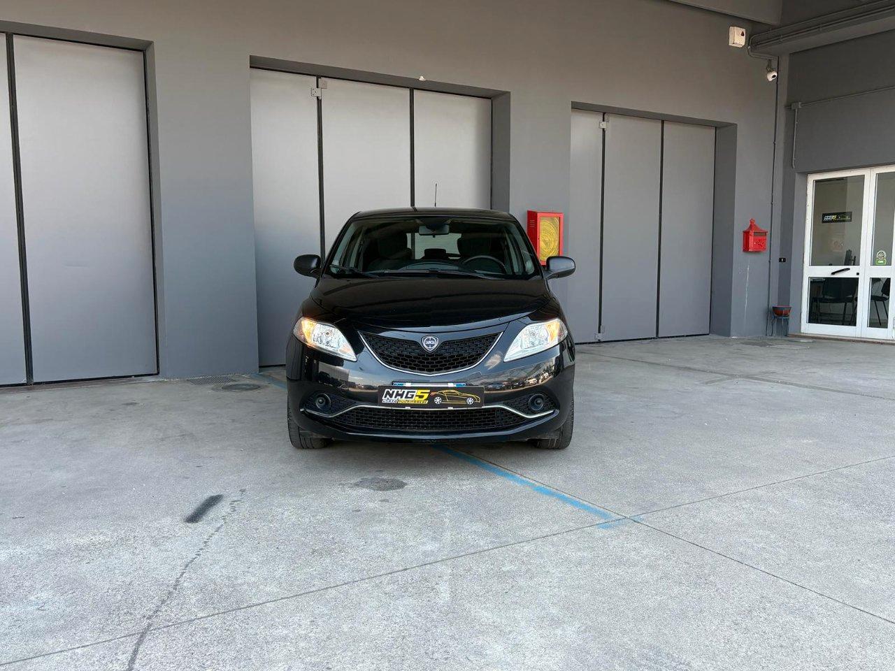 Lancia Ypsilon 5 Porte Ypsilon 1.2 Gold ecochic Gpl 69cv