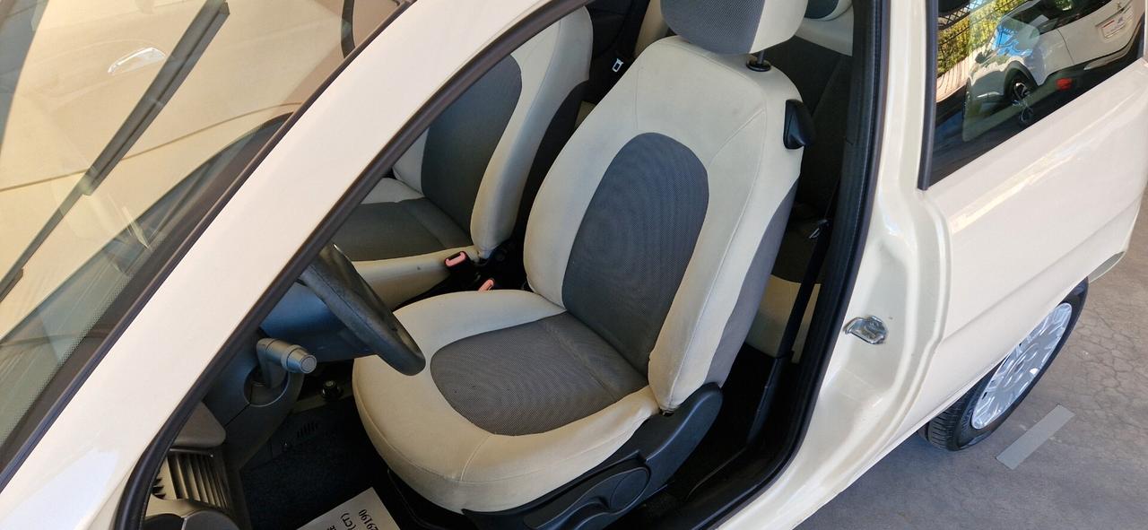 Lancia Ypsilon 1.2 Oro Plus