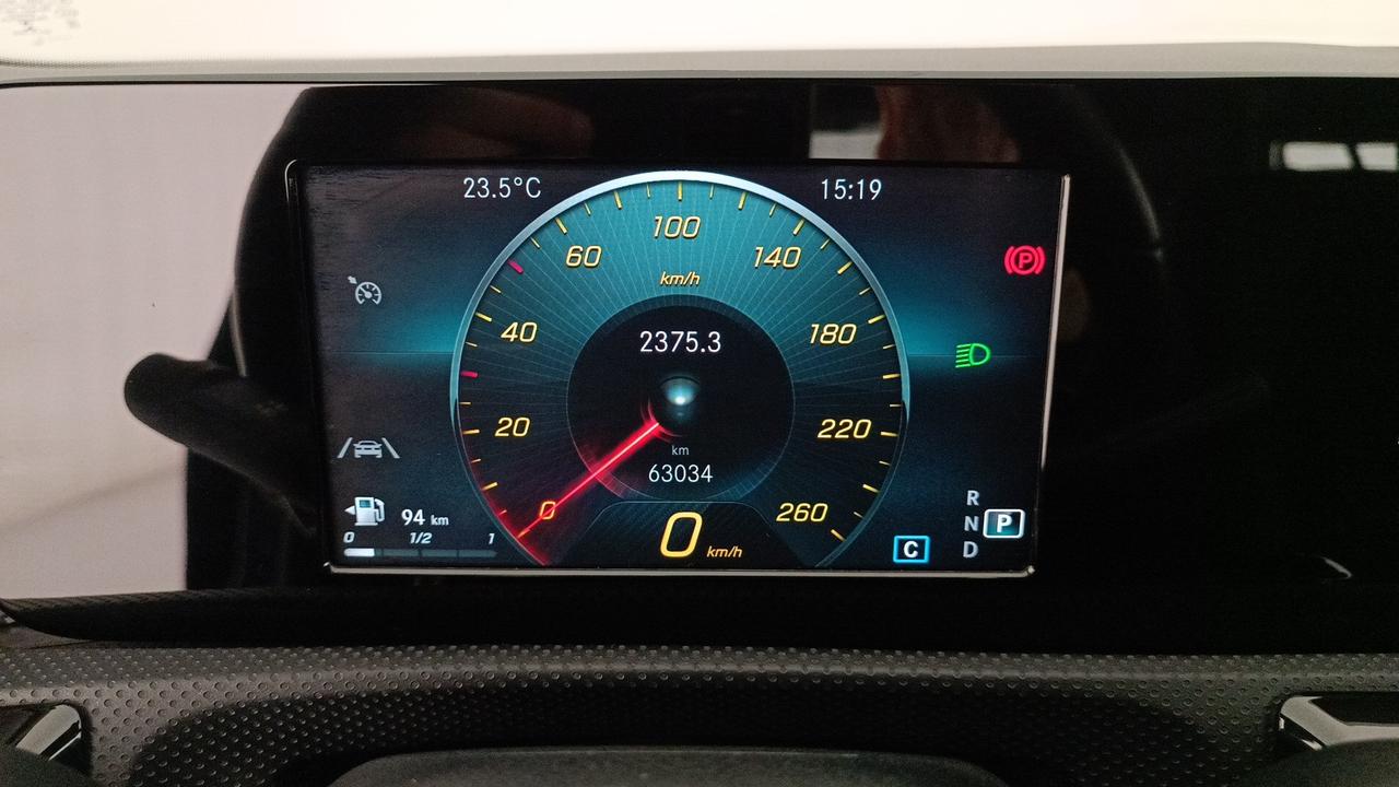 Mercedes-Benz A 180 d Sport auto