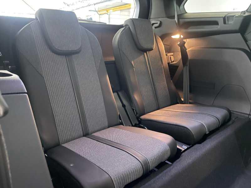 PEUGEOT 5008 Hybrid 136 e-DCS 6Â  ALLURE PACK