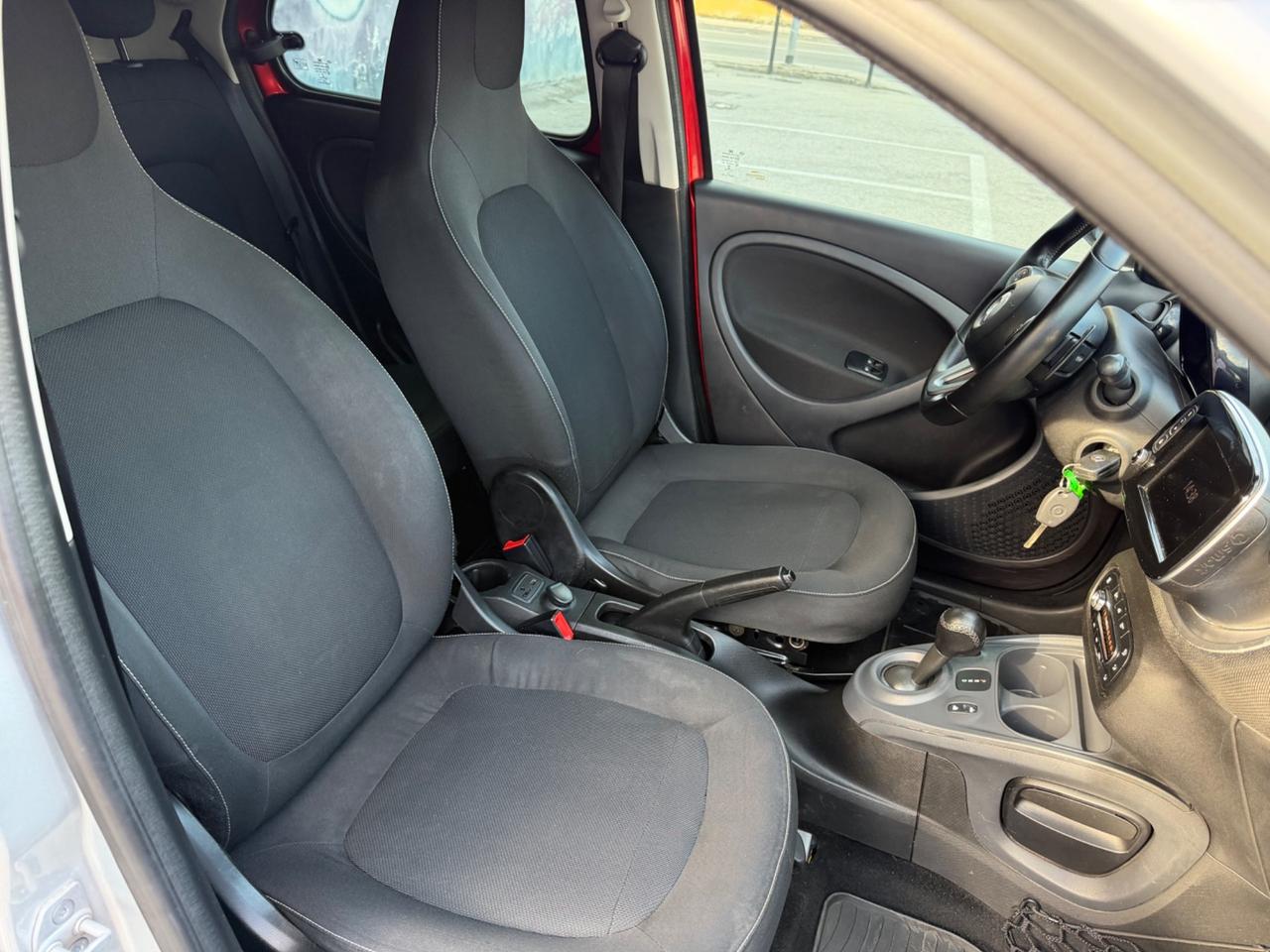 Smart For four cabrio automatica
