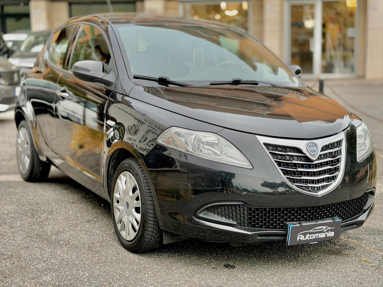 Lancia Ypsilon 1.2 69 CV 5p GPL Ecochic GPLRINNOVATO\DISTRUBIZIONEFATTA