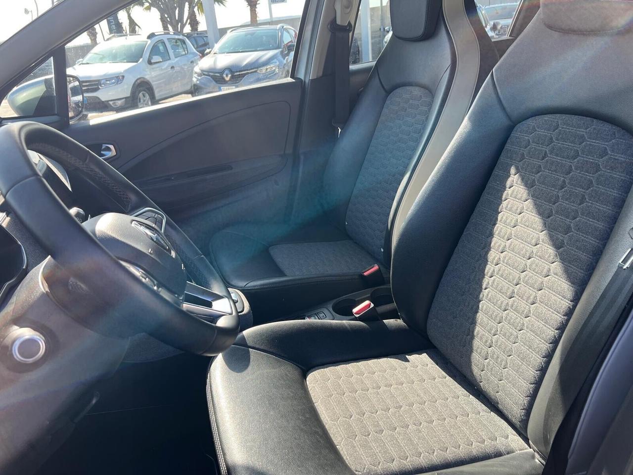 Renault ZOE Intens R135 anno 2022 tasso 0