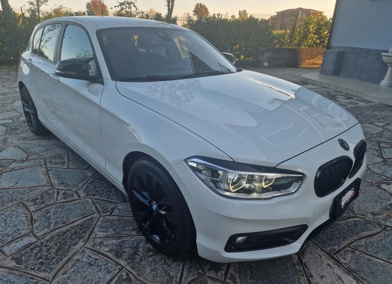 Bmw 118 118i auto 5p. Urban 136cv