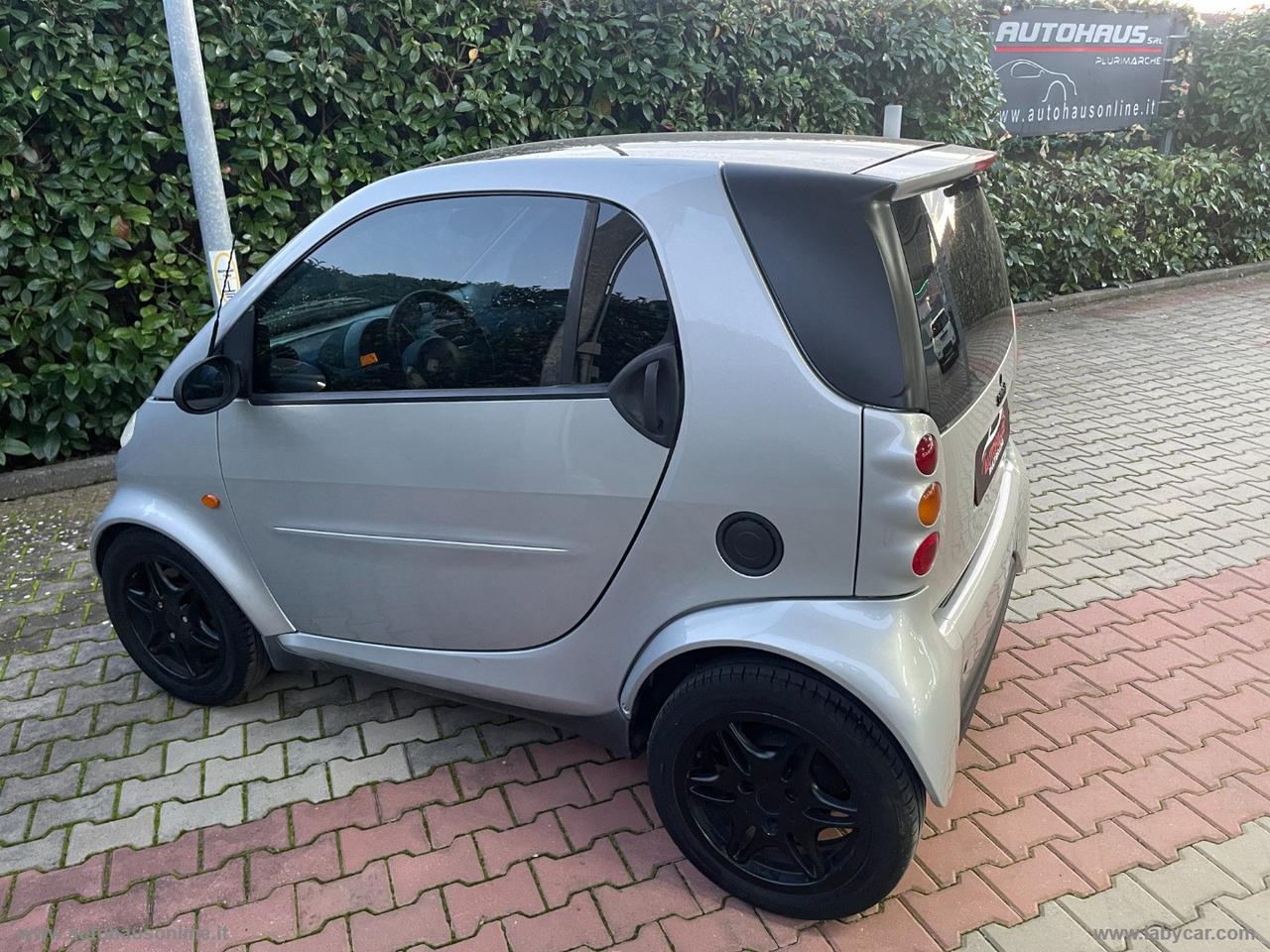 SMART smart & passion