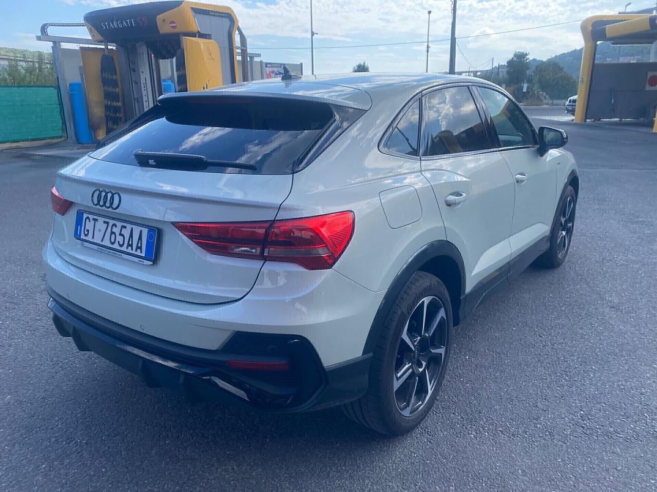 Audi Q3 35 TDI S tronic line edition