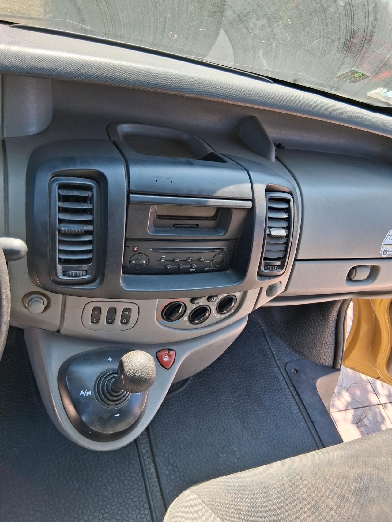 Renault Trafic T27 2.0 dCi/90 PC-TN Furgone Generique