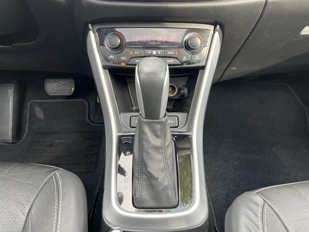 Suzuki S-Cross 1.6 DDiS Start&Stop 4WD All Grip DCT Star View