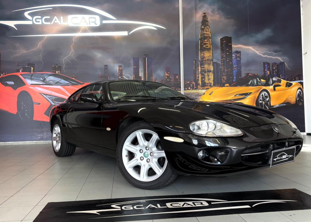 JAGUAR XK8 4.0 BENZ V8 284CV OK PERMUTE VEICOLO FINANZIABILE