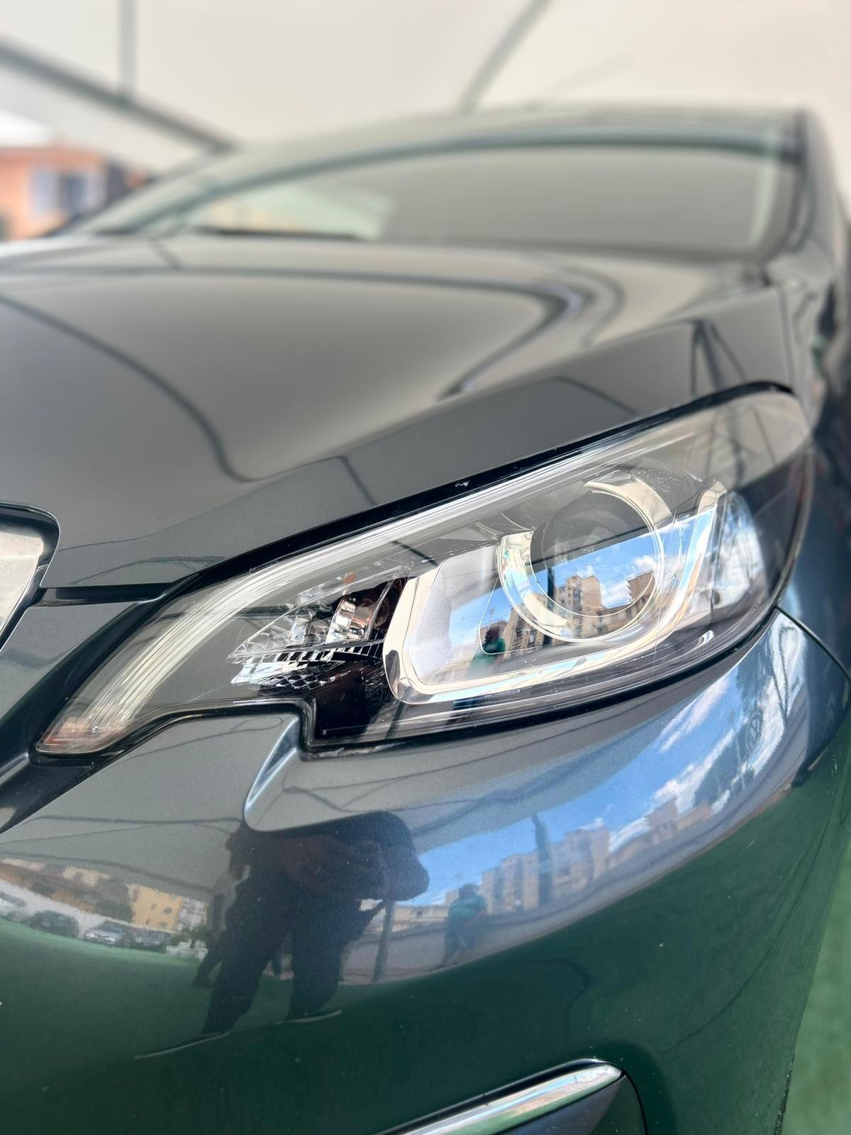 Peugeot 108 PureTech 82 5 porte Allure TOP!