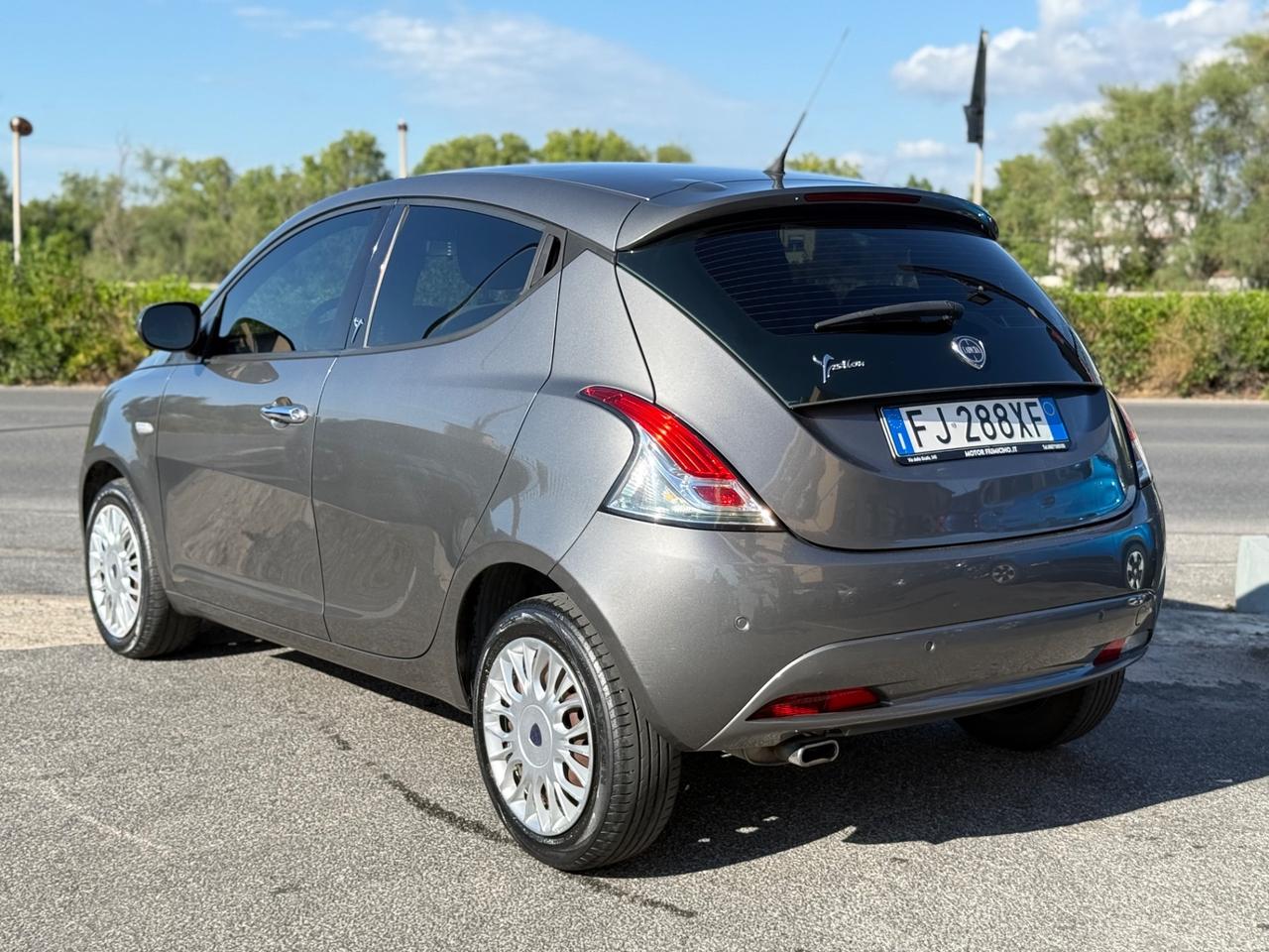Lancia Ypsilon 1.3 MJT 95cv Gold