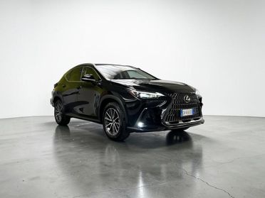 Lexus NX 2.5 Hybrid Premium 4WD e-CVT
